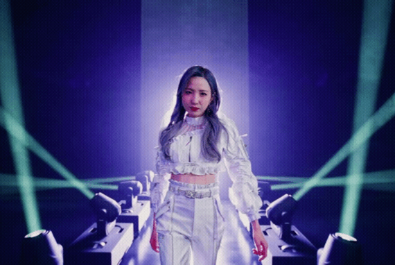 ii-izone:honda hitomicenter of akb48&rsquo;s 59th single &ldquo;my ex-boyfriend&rdquo;