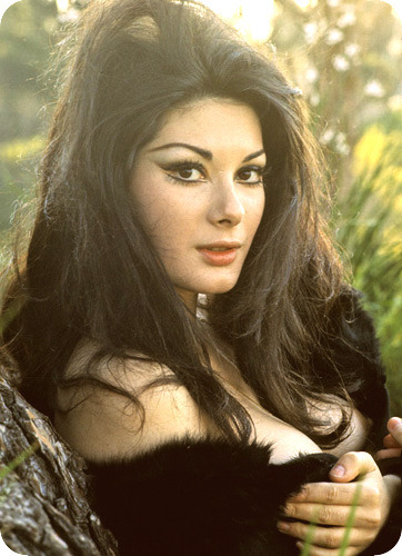 fybombshells:  Edwige Fenech