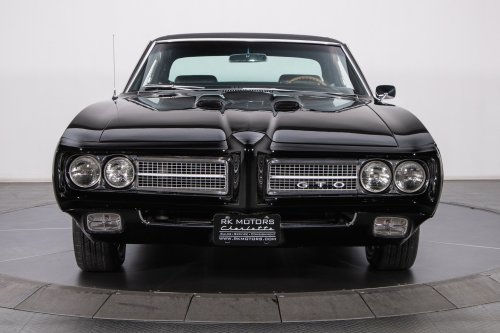 itsbrucemclaren:  speedxtreme:1969 PontiacGTOAuthentic Pontiac GTO 400 V8 Automatic PS PB Positraction     Darth Vader!