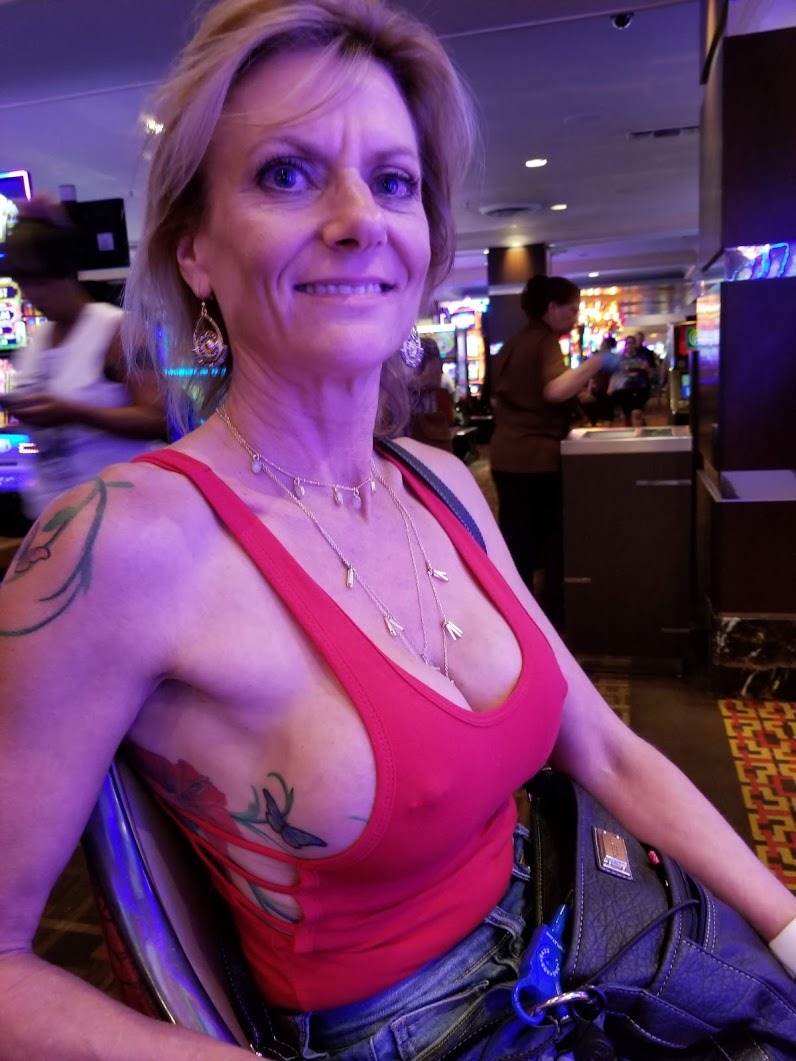 pinktacodreamer:Fremont St