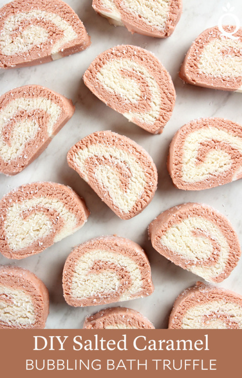  These DIY Salted Caramel Bath Truffles are a treat for your skin. 