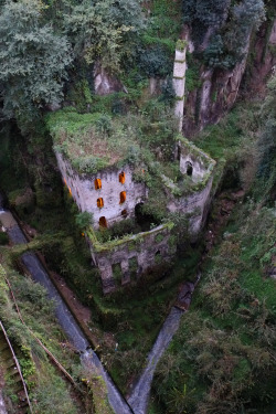 scavengedluxury: Il Vallone dei Mulini. Sorrento, Nov 2013.