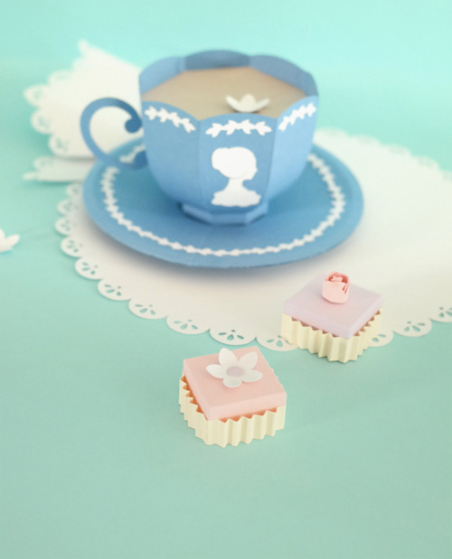 Tried out some paper sculpting!