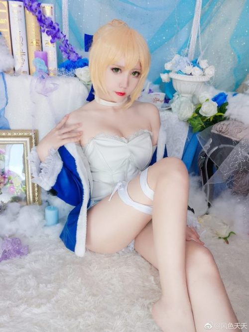 sexywaifucosplay: CN : @风色夭夭www.weibo.com/u/1273919244Char : SaberTitle : Fate
