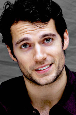 Kal-Eel:  Face Appreciation: Henry Cavill