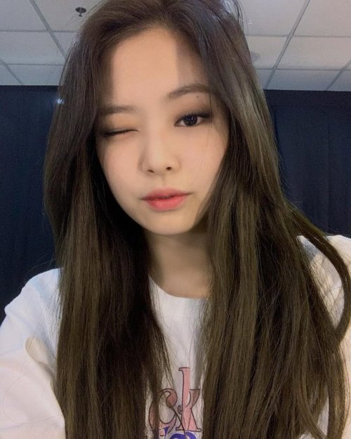 blackpinkofficial:[IG] 190202 jennierubyjane: Todays look with @maeng666