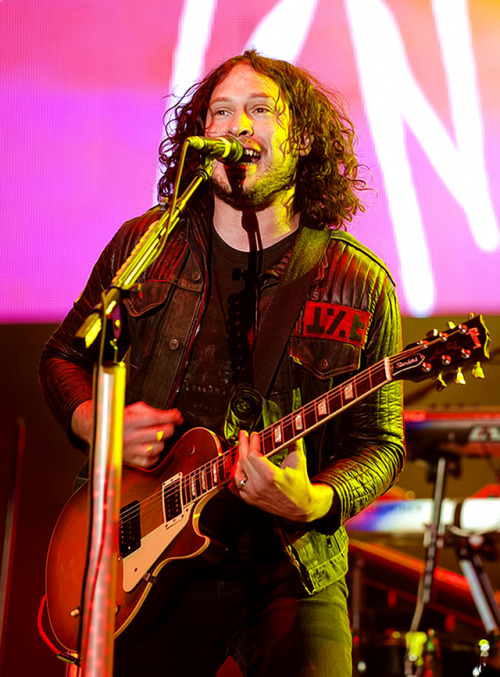 suchaflurryflurry: because this site needs more ray toro