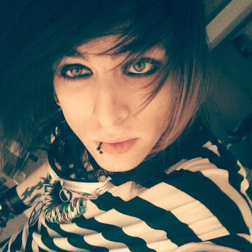 hotemopictures:  Me.