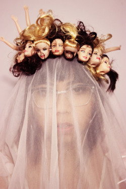 babygirlcryfest:  sasscameron:  Available at the show: “My Eyes Are Up Here” (veils included)  uglygirlsclub - we must make you this crown