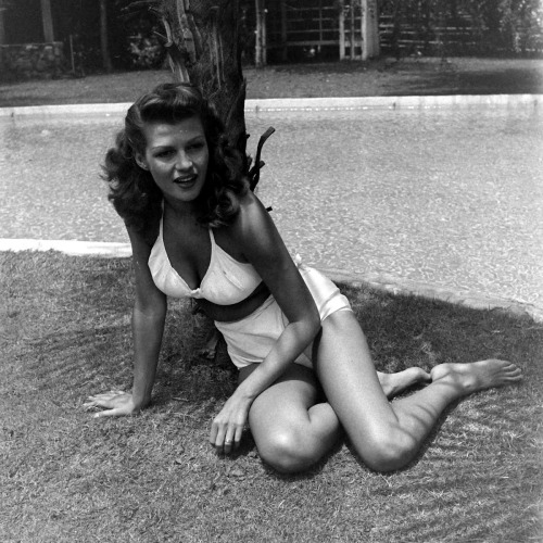 XXX Rita Hayworth photo