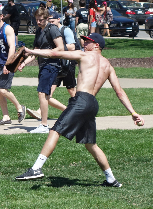 bballdazzle: Another sexy ass man wearing my favorite sexy shorts