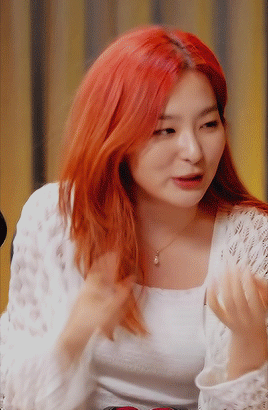 theseulgis: her fire hair 🔥