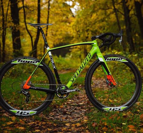 crossgram:  @hopetech have built up a bright and light custom Crux with their new SCS wheelset.  #cr