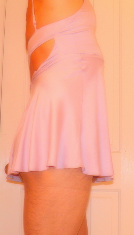 likelickvid: housmate’s mini….. would u? yes