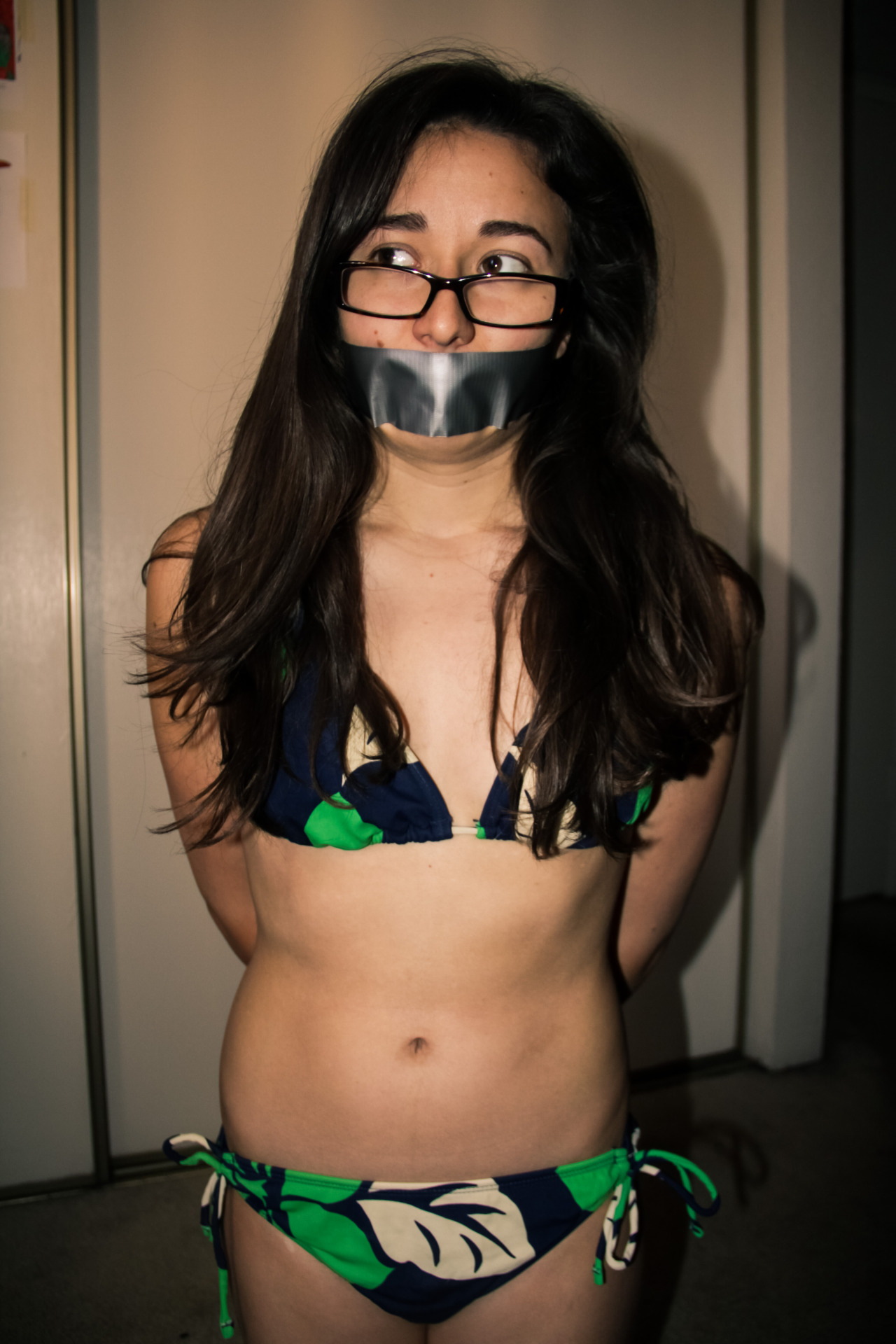 her-silent-face:  Head on over to my deviant art page is you’re interested in custom