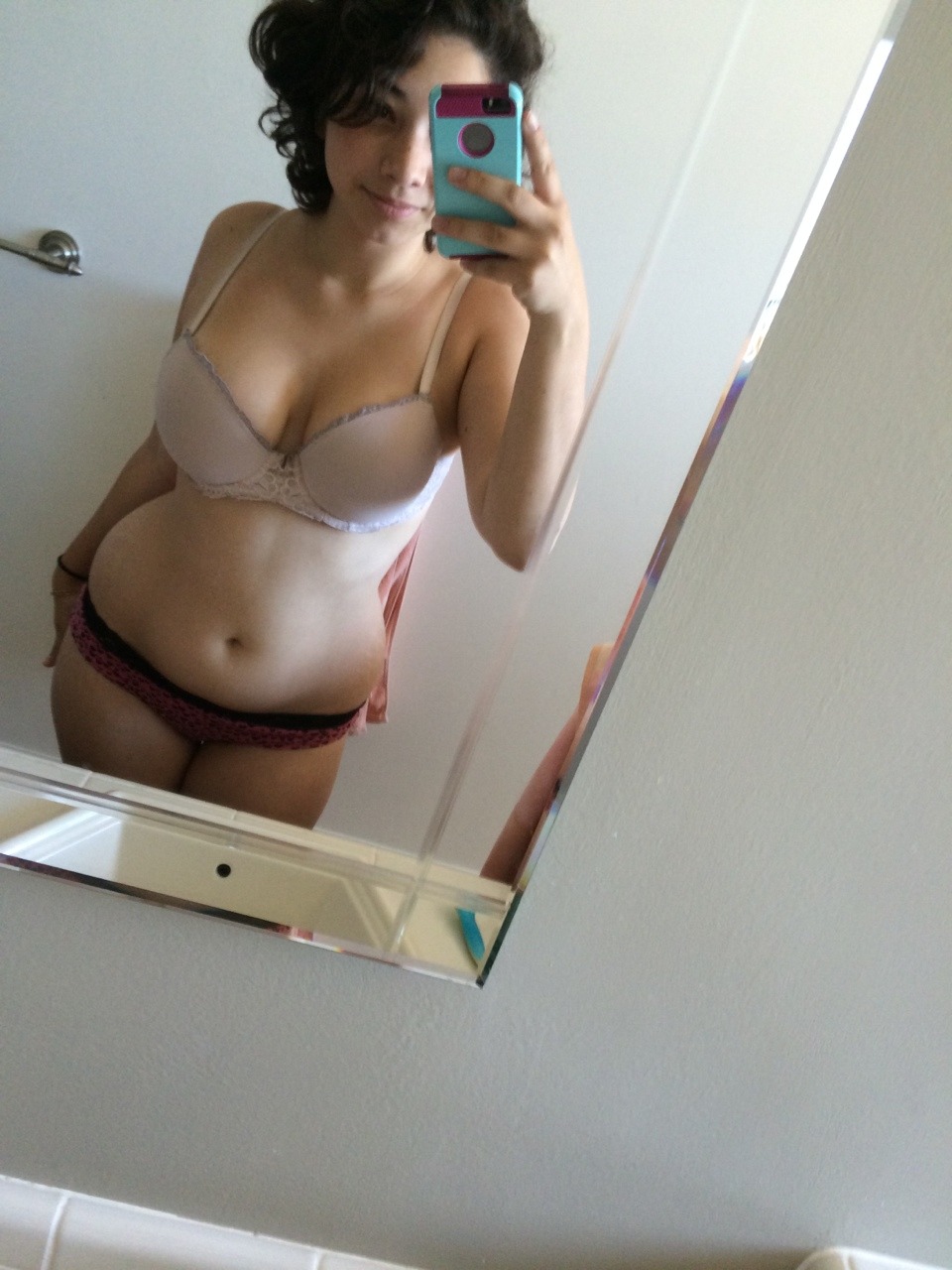 j-rkk:  Mirror pics always look good