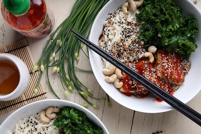 greedycaitlin:  Vegan Tofu with Ramen Noodles 