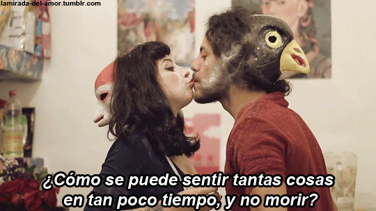 auroras-boreales:    Mon Laferte - Amor Completo  