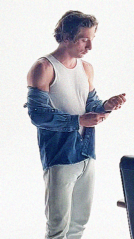 heardchef:jeremy allen white + instyle 