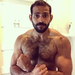 beardburnme:  “#Shoulderday ….late night