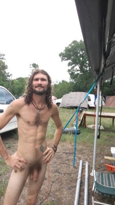 nunez7313:  wescos:  Lean-bushy-hippie-sexy!