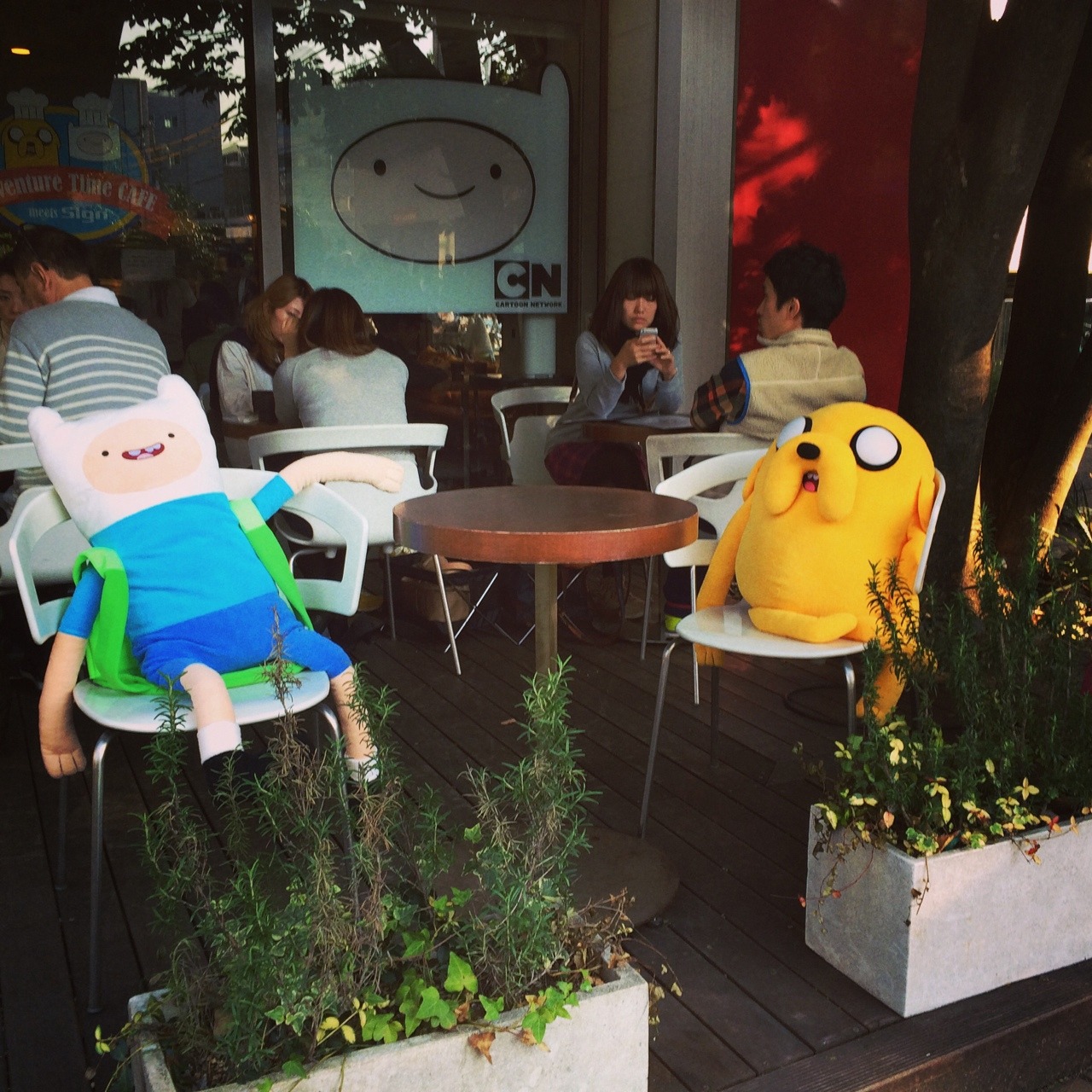 fangcovenly:  hiyolion-at:  Adventure Time Cafe!!!! In Japan, Daikanyama(代官山)