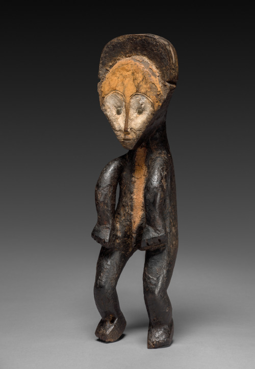 Male figure (ofika) used in the initiation rites of the all-male Lilwa association within the Mbole 