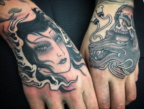 claudiadesabe: Fun Black And grey hands today….thank you Shaun!!! #claudiadesabe #tattoo #dec