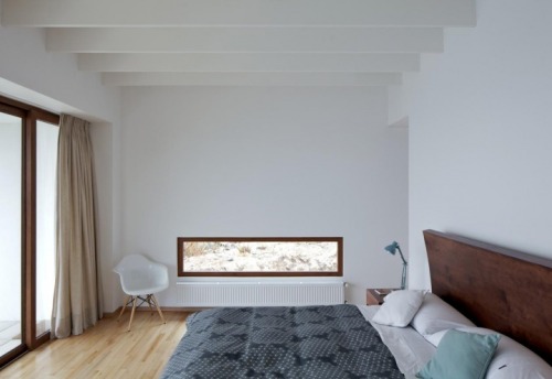 bothsidesguys:  TUNQUEN HOUSE, VALPARAISO (CHILE) by NICOLAS LIPTHAY ALLEN - L2C www.elledeco