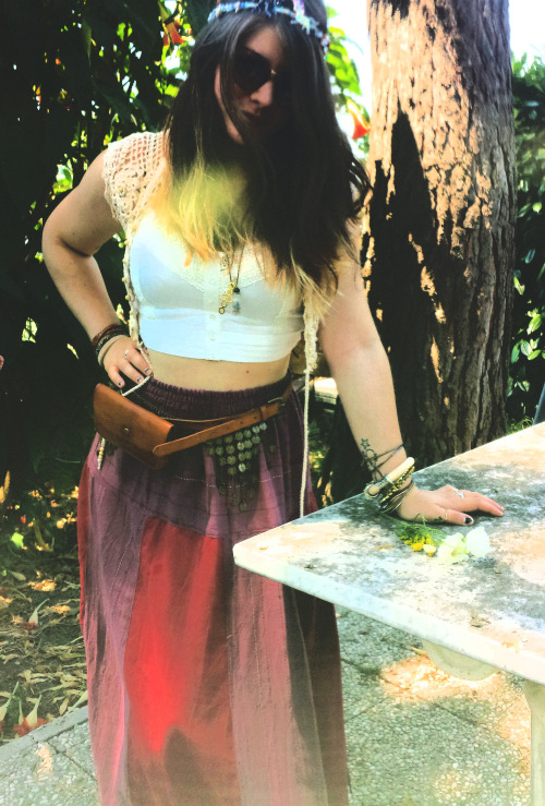 <3 peace and love <3   hippiebethany hippie hippiehippiechic hippiegroove hippieseurope goodvibes-and-frenchfries vintageblackglamour vintage-planets 60sfangirl 60s70s polaroidstars polaroidest blackandwhite-picture