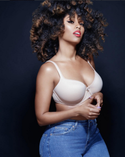 plusness:  Shelah Marie (USA). Wowza!! IG: @theshelahmarie  