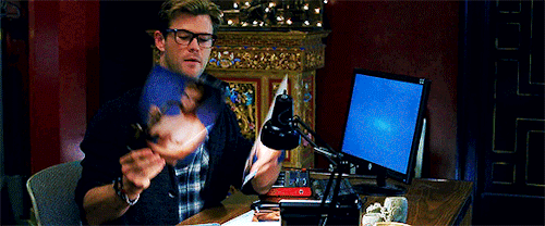 thorduna:“Kevin is a big, dumb puppy dog” - Chris Hemsworth