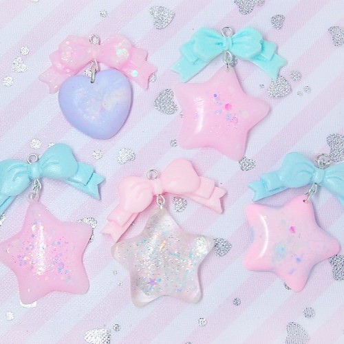 princess-peachie:  cute–can–kill:  If you love magical & fancy these star pendants will be your favourite summer’s friend ☆〜 I made some more new ooak pieces for this update which will take place in 2-3 days! So, be ready! 😍💕💕 I