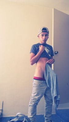 lavergadetunovio:  818dopey:  brosgivemeboners:  So cute.  Que chulo  http://lavergadetunovio.tumblr.com/  Huevos