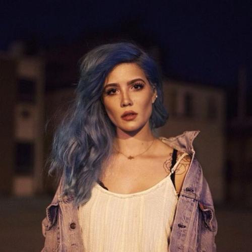 ashleynicolettefrangipane:@halseymusic: Flashback to my blue hair I dyed in honor of the #Room93 EP 