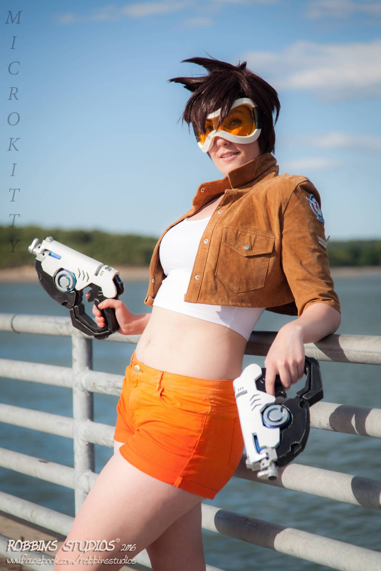 I asked reddit gets drawn to draw my Tracer costume! &lt;3check me out on facebook! 