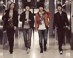 17oct:   that cnblue walk ~           