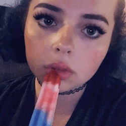 caily-thecat: If it’s popsicle it’s possible 😇  )