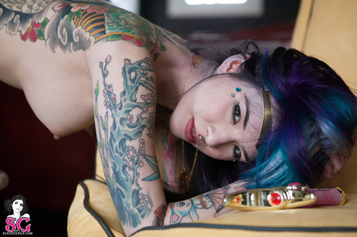 allsuicidegirls:  Neptune