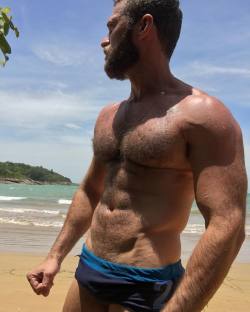 Follow my two hairy men blogs:http://sambrcln.tumblr.comhttp://hairysex.tumblr.com