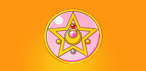 :  Sailor Moon’s Anime Brooch/Compact Evolution Transformation Brooch: Episode 1-51  Crystal Star: Episode 51-91 Cosmic Heart Compact: Episode 91-130 Crisis Moon Compact: Episode 130-168 Eternal Moon Article: Episode 168-200 