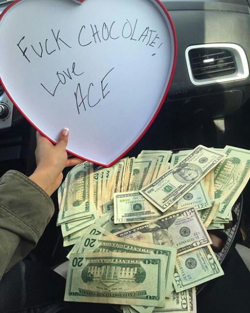 nolaluxelife: My Kind of Sugar Daddy!  He knows how to make a girl excited! 