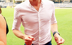 alianovvna:  Tom Hiddleston Alphabet → E → Extremely Well-Fitted Shirts 