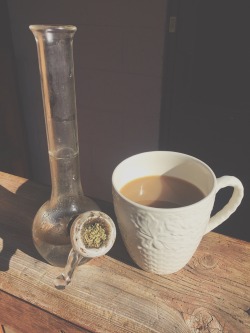 daddydomdoneright:  Two great morning loves essential to a happy day 