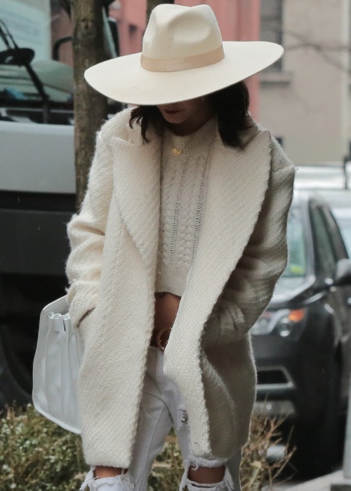 vanessahudgensfashionstyle: Vanessa Hudgens out and about in NYC (Mar. 26)