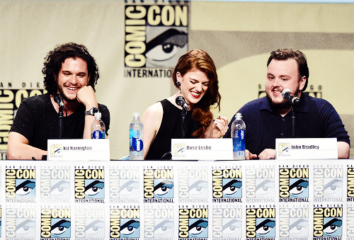 roselesliesource:  Kit Harington, Rose Leslie and John Bradley at San Diego Comic Con, July 25th 