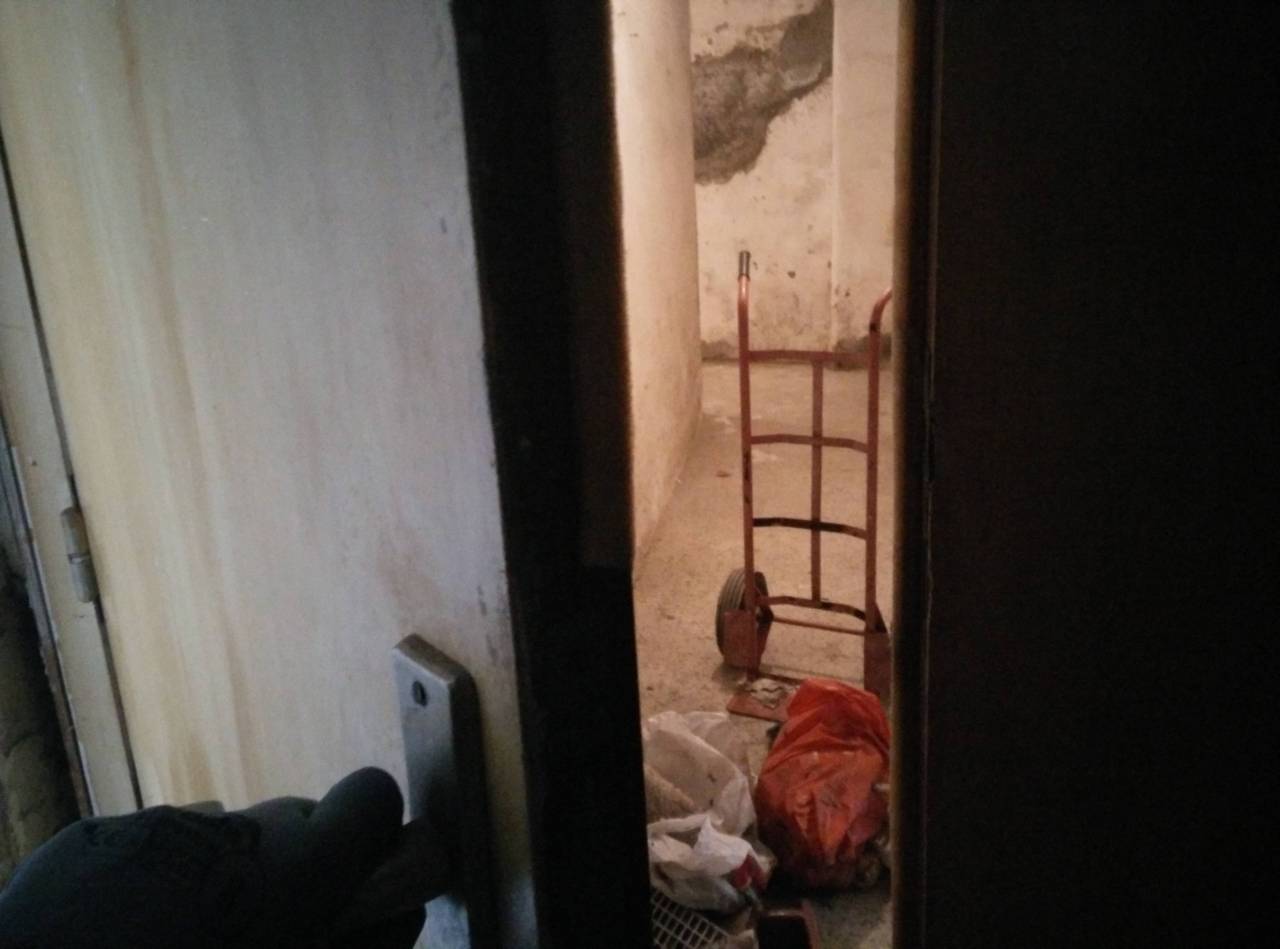 sixpenceee:  Reddit user Elvecio visited his parents old house. It’s empty now.