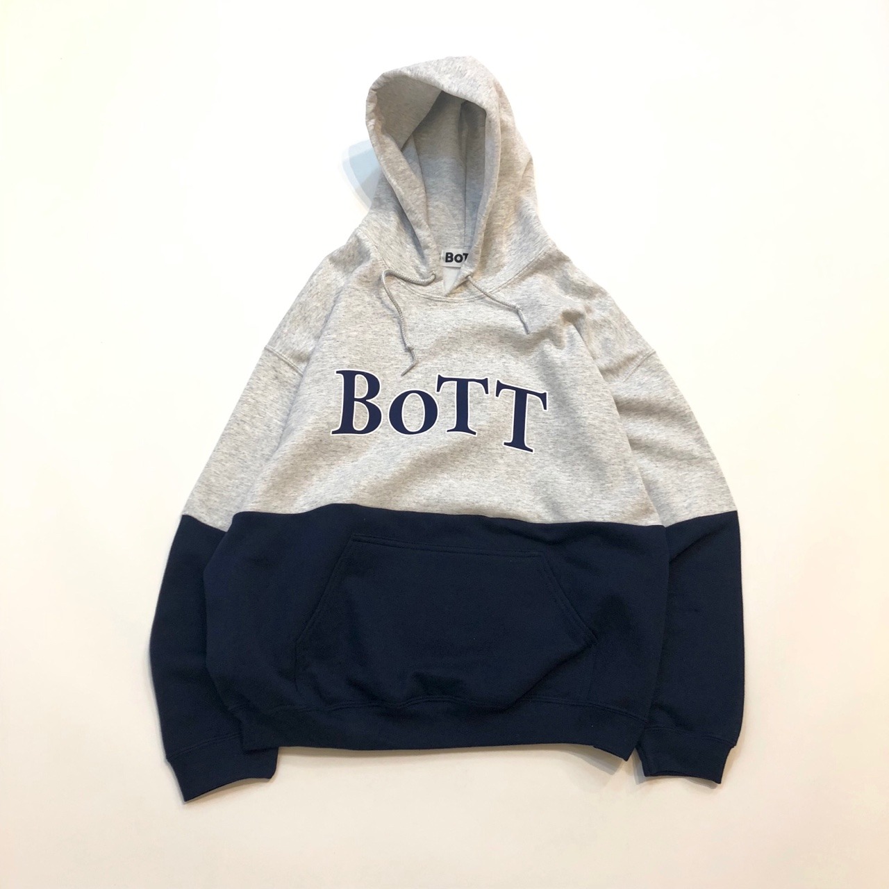 BoTT フーディーです - パーカー