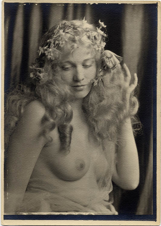 grandma-did:  I had a couple of these in the files, others provided additional photos,