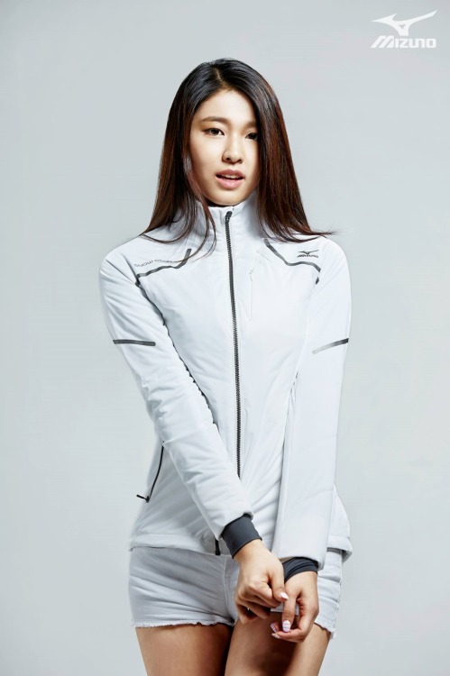 Mizuno Tennis Wear - Seolhyun (설현)